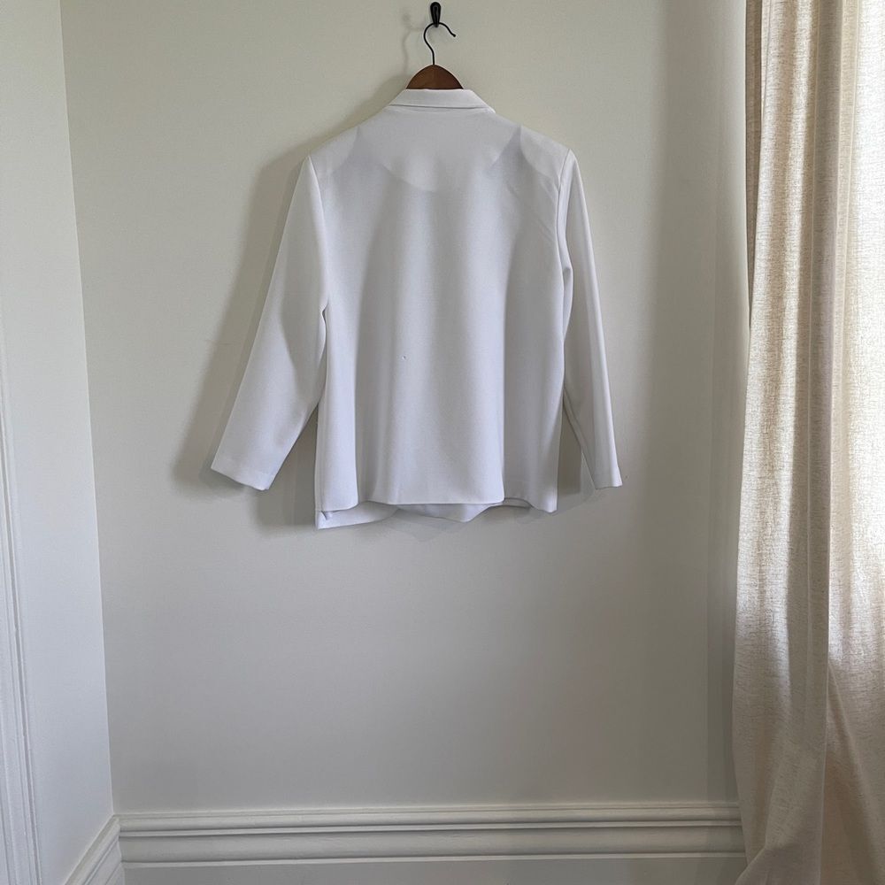 White Blazer - Picture 2 of 3